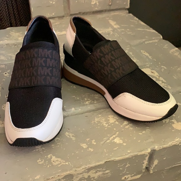 Michael Kors sneakers -As NEW(only used Once) - Picture 1 of 9